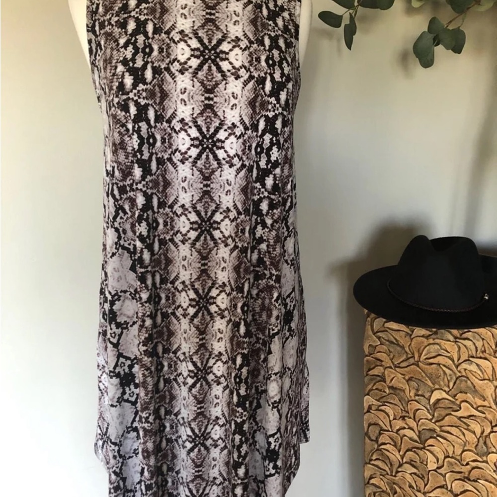 NWT$99 Nicole Miller Sleeveless Snake Print L 10 12 Dress Pockets Gray White NEW